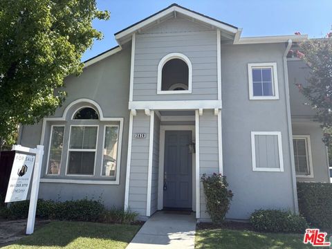 Photo of 2828 Cottage Lane, Paso Robles, CA 93446 (MLS # 25625125)