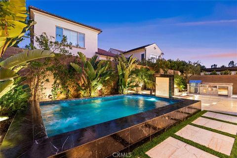 244 Coal Mine Irvine CA 92602