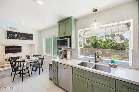 Tiny photo for 3489 Birdsong Avenue, Thousand Oaks, CA 91360 (MLS # 226004316)