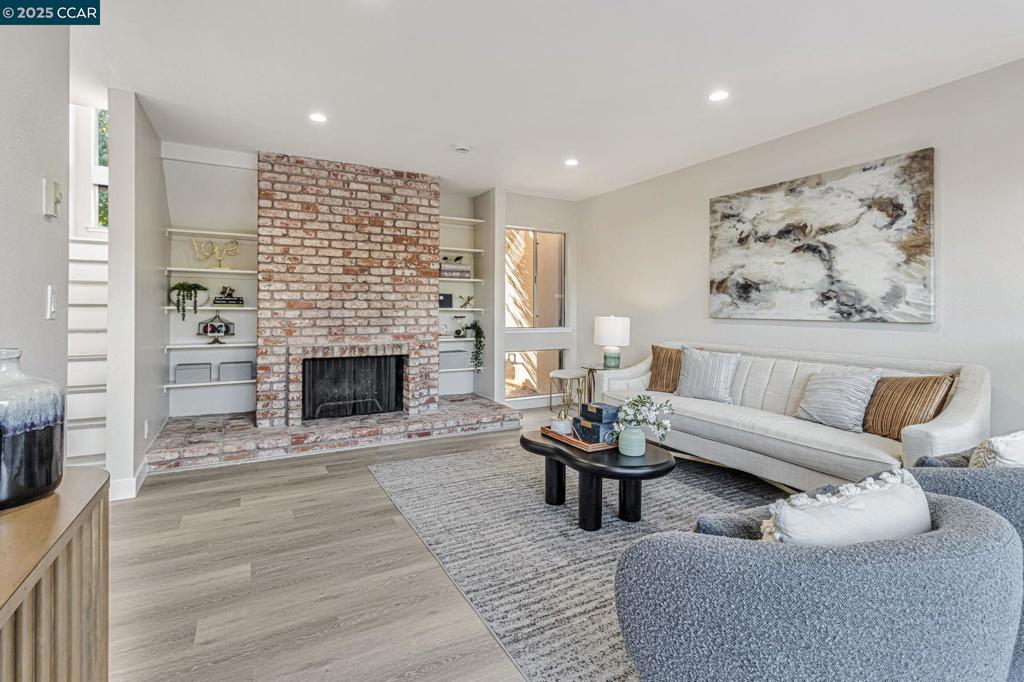 CUPERTINO - Residential