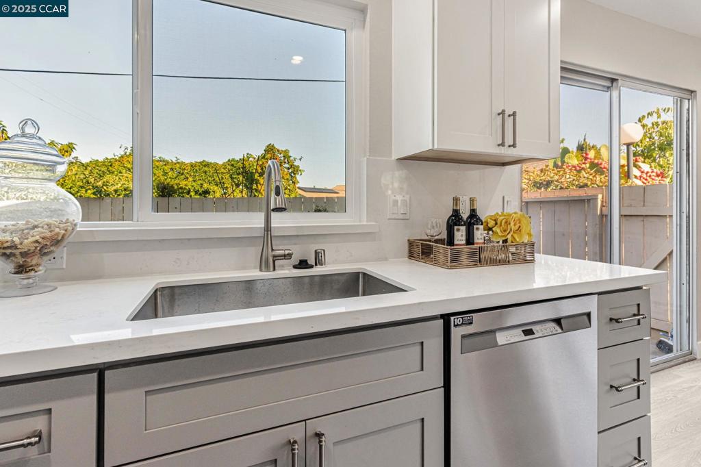 CUPERTINO - Residential