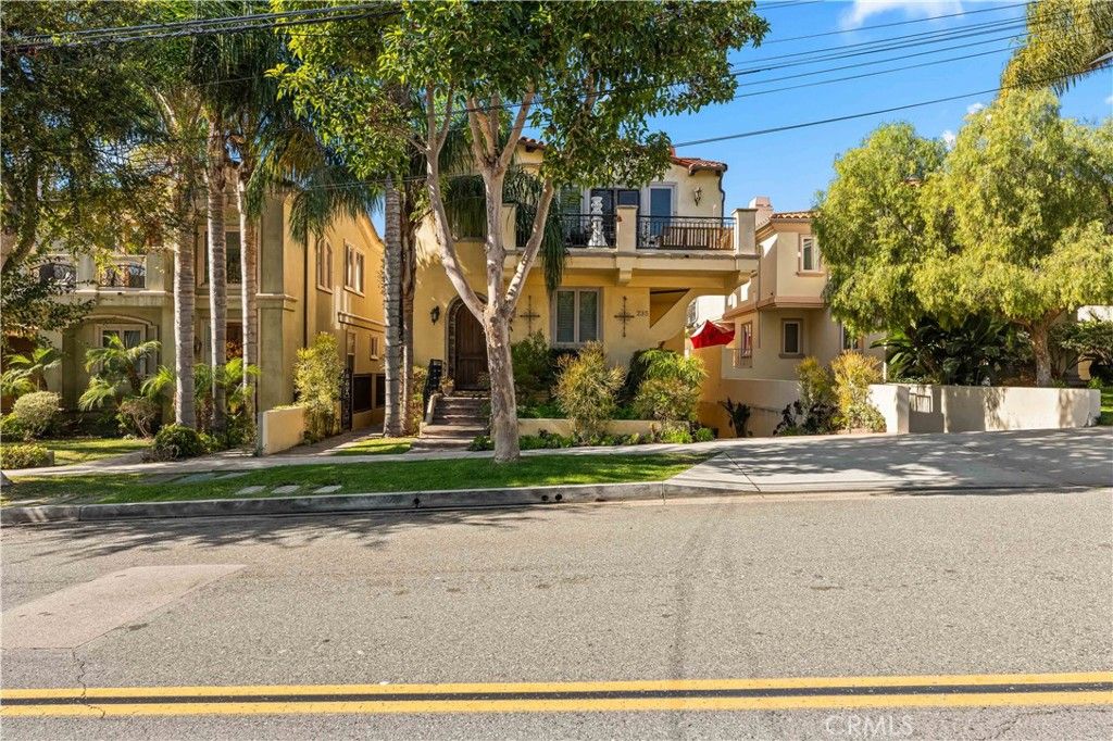 Photo of 235 S Irena Avenue #B, Redondo Beach, CA 90277 (MLS # SB25262418)