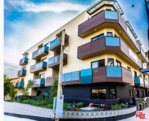 Photo of 7260 Hawthorn Avenue #207, Los Angeles, CA 90046 (MLS # 25590797) Photo of 7260 Hawthorn Avenue #207, Los Angeles, CA 90046 (MLS # 25590797)