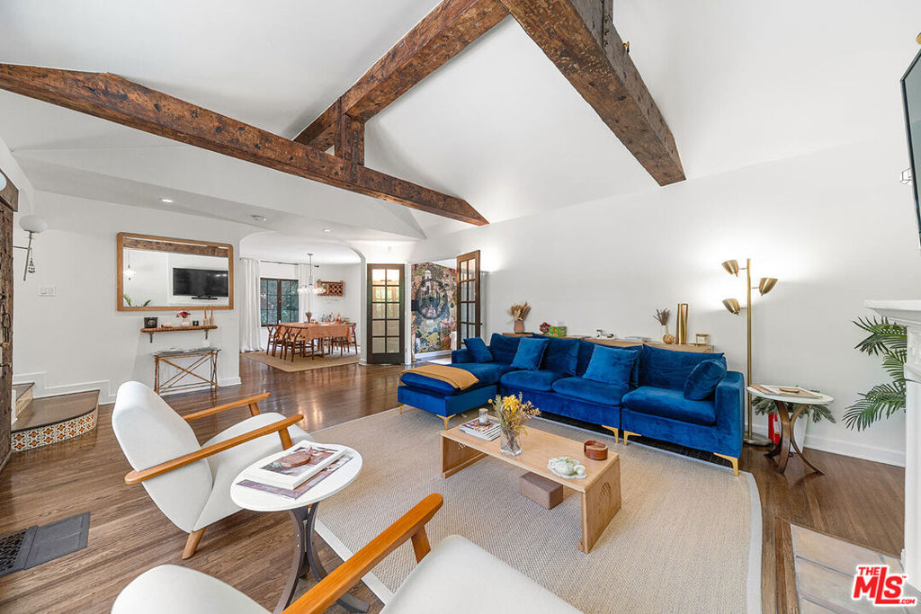 6626 Cahuenga Terrace