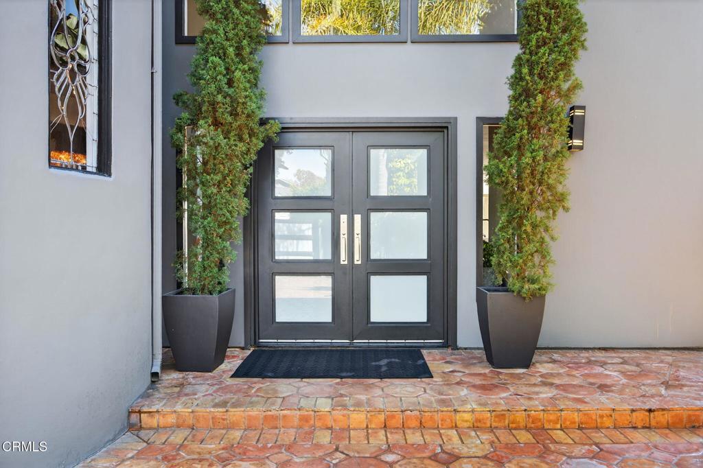 952 Peninsula Street