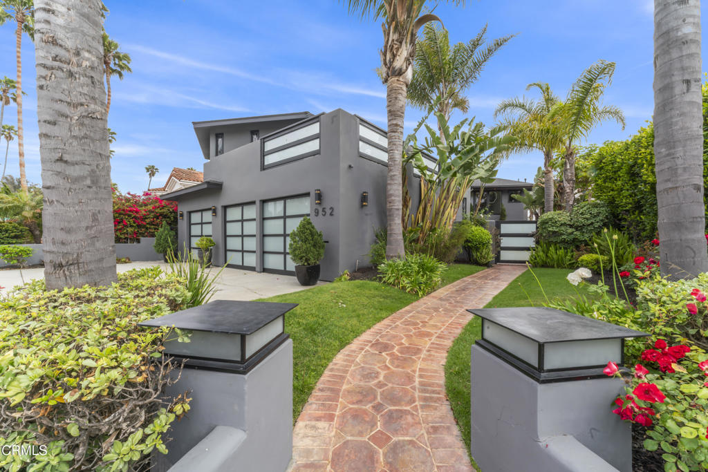 952 Peninsula Street