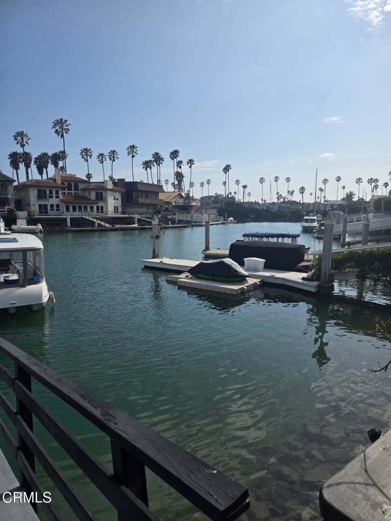 952 Peninsula Street