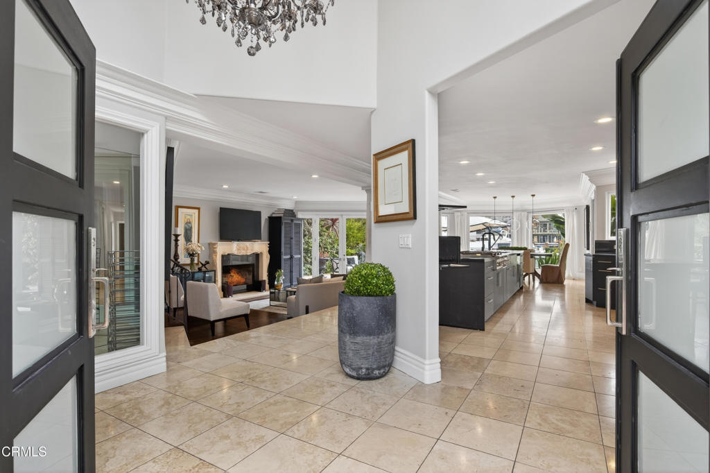 Properties 2 952 Peninsula Street