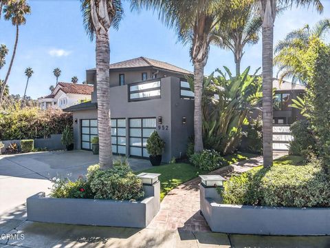 Photo of 952 Peninsula Street, Ventura, CA 93001 (MLS # V1-29731)