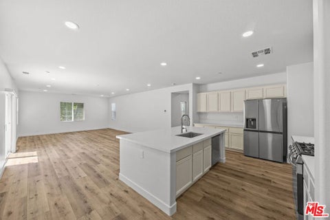 Photo of 15769 AGAVE Avenue, Chino, CA 91708 (MLS # 26984385)