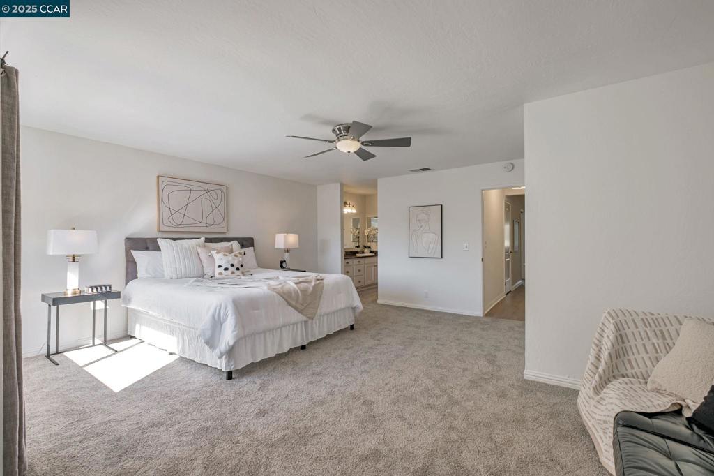 LA CASA HEIGHTS - Residential