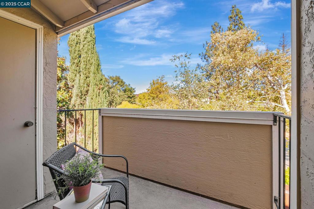 LA CASA HEIGHTS - Residential
