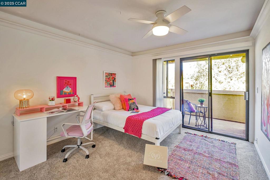 LA CASA HEIGHTS - Residential