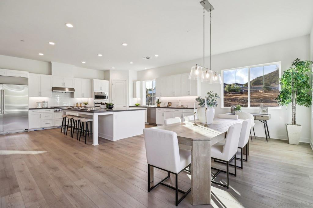 29527 Viking View Ln
