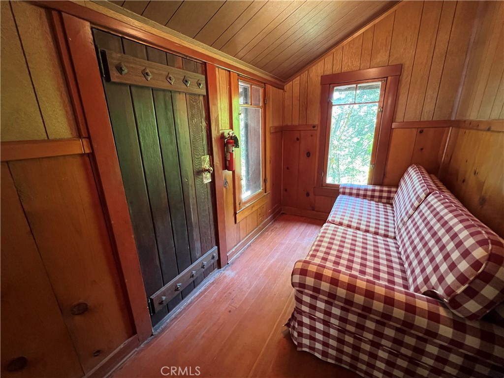 Sky Forest (SKYF) - Land