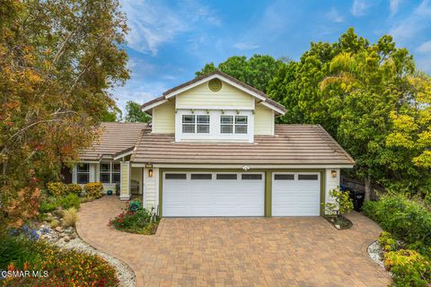 Photo of 2229 Meadowside Drive, Thousand Oaks, CA 91362 (MLS # 226002499)