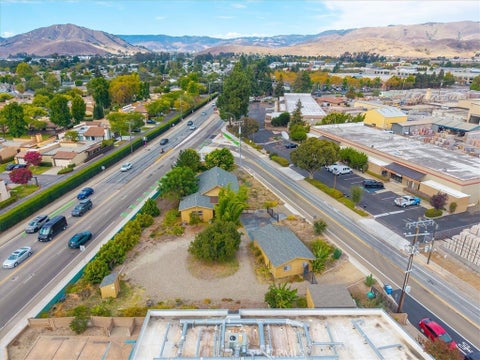 Tiny photo for 4115 Vachell LN, San Luis Obispo, CA 93401 (MLS # SC26198157)