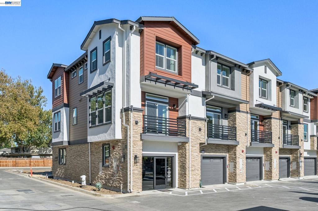 1216 Walters Ct