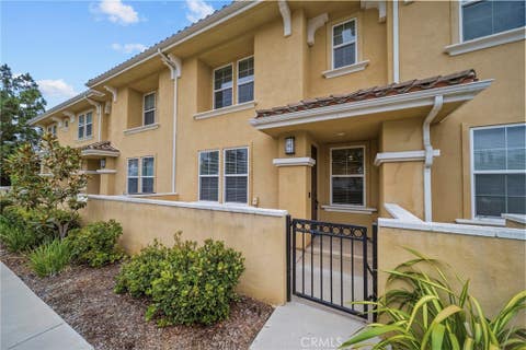 Photo of 1690 Heywood ST #C, Simi Valley, CA 93065 (MLS # SR26133731)