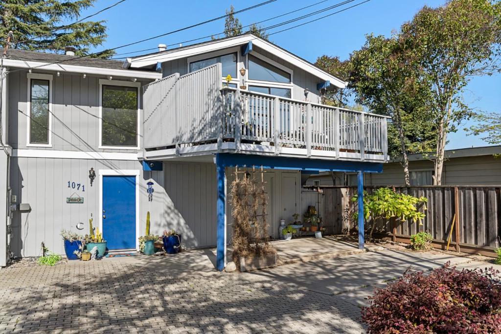 1069 7th Avenue