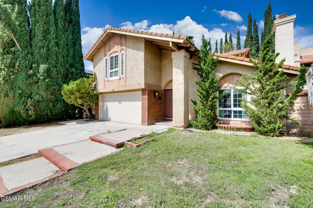 Photo of 2649 Nicholas Street, Simi Valley, CA 93065 (MLS # 225004982)