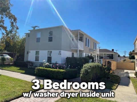 Photo of 1715 N Glenoaks Boulevard, Burbank, CA 91504 (MLS # BB26191826)