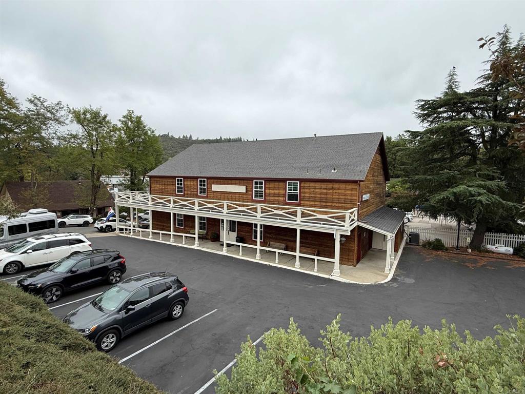 Properties 2 2775 B Street