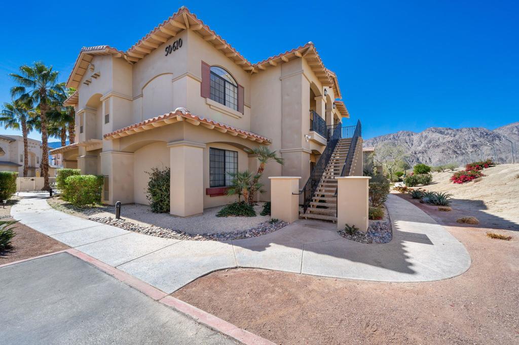 Casitas Las Rosas - Residential