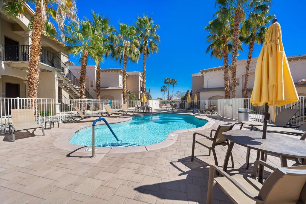 Casitas Las Rosas - Residential