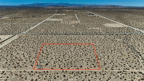 Photo of 1820 Milky Way DR, Joshua Tree, CA 92252 (MLS # HD26110987)