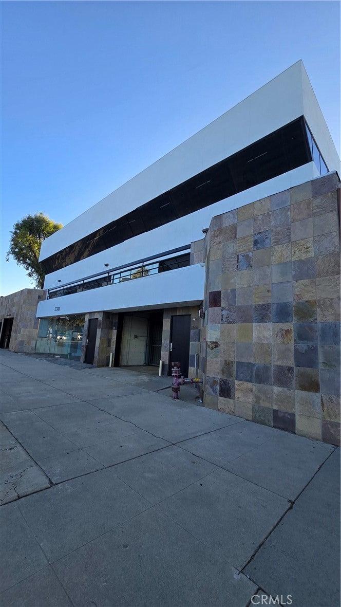 5311 Topanga Canyon