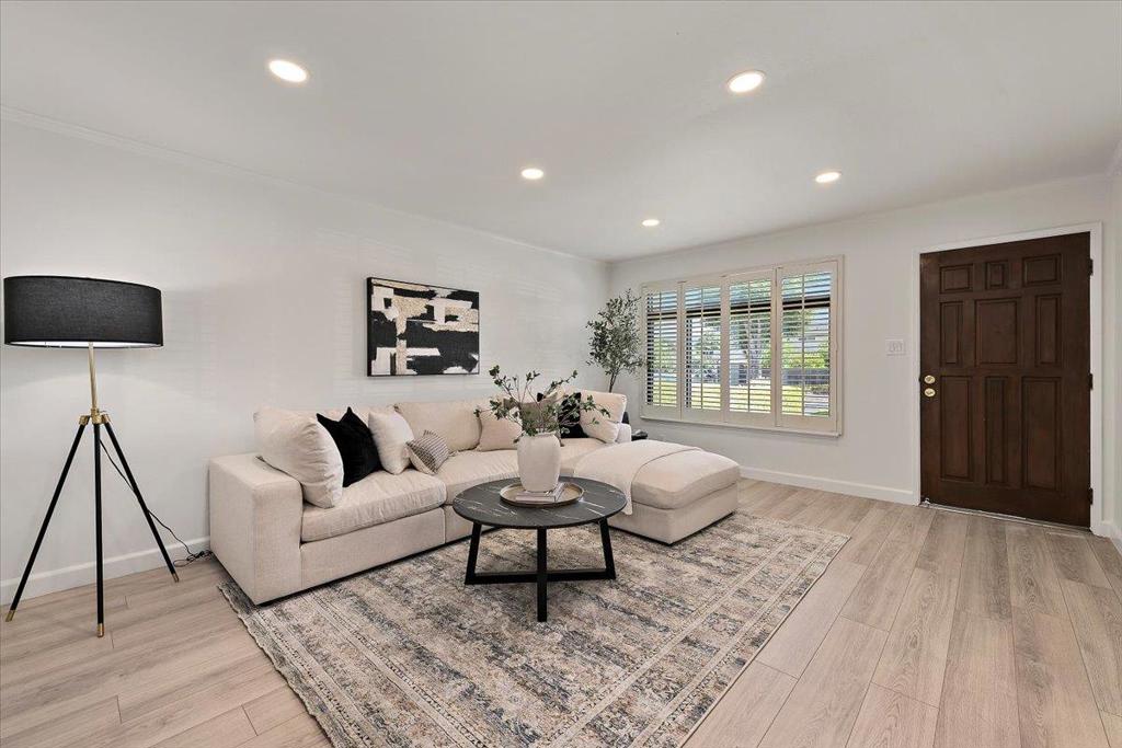 Properties 1 2076 Clark Avenue