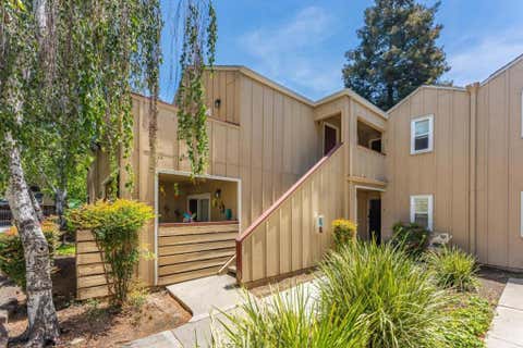 Photo of 15 Monte Verano Court, San Jose, CA 95116 (MLS # ML82049651)