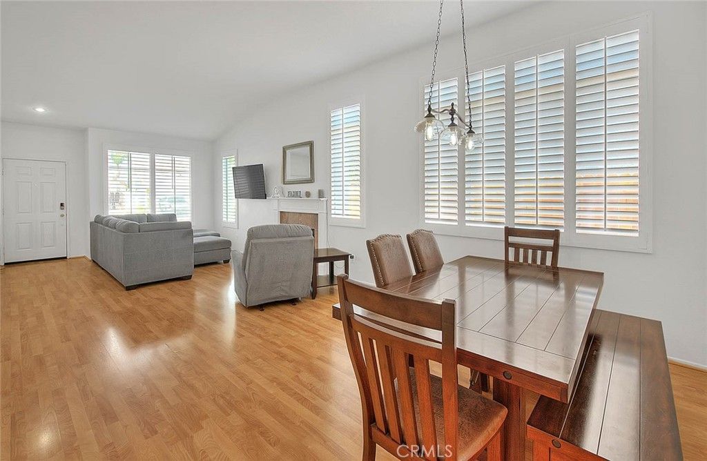 listing image 130726017317544509629