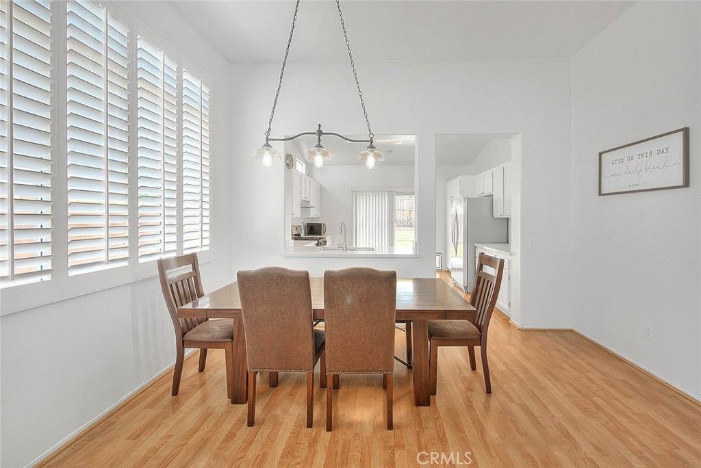 listing image 130723863502531878873