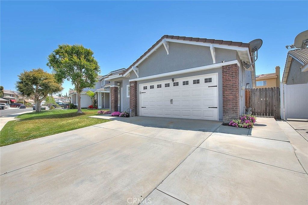 listing image 130726253955216279362