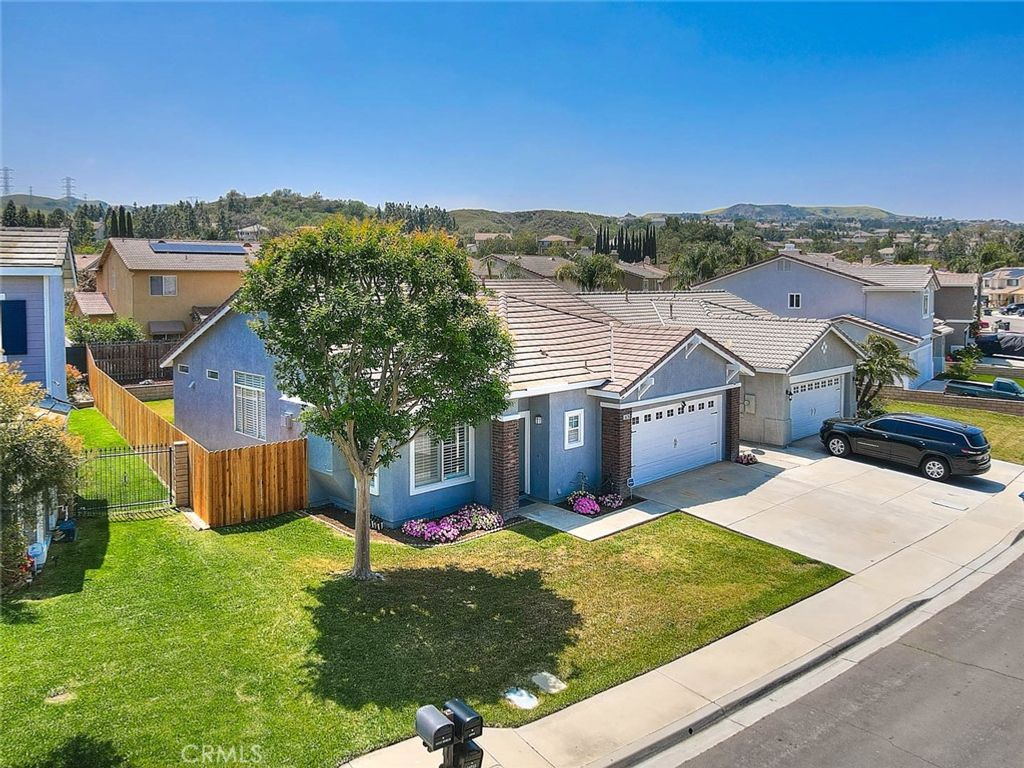 listing image 130724051424303016590