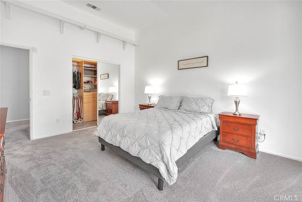 listing image 130727282158777038671