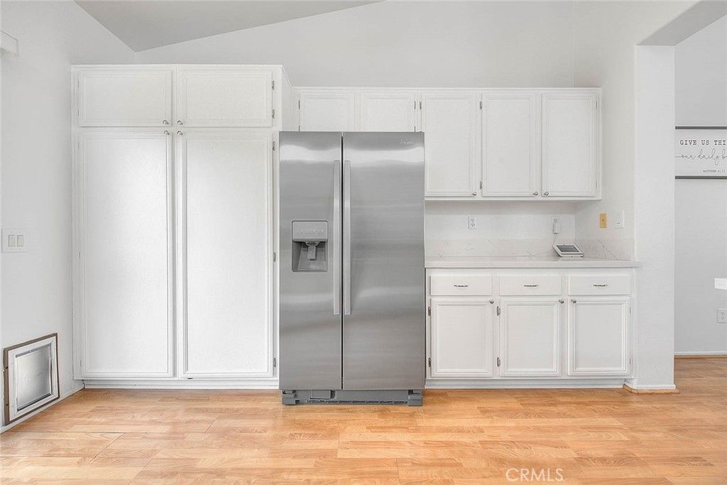listing image 130724222989375844851