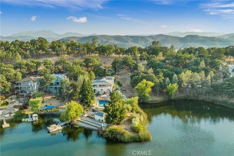 18520 Lakeridge Circle Hidden Valley Lake CA 95467
