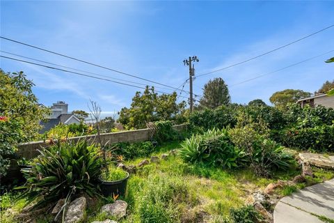 Tiny photo for 721 Lemoore St, Pismo Beach, CA 93449 (MLS # SC26032300)