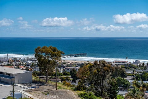 Tiny photo for 721 Lemoore St, Pismo Beach, CA 93449 (MLS # SC26032300)