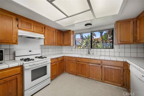 Tiny photo for 721 Lemoore St, Pismo Beach, CA 93449 (MLS # SC26032300)