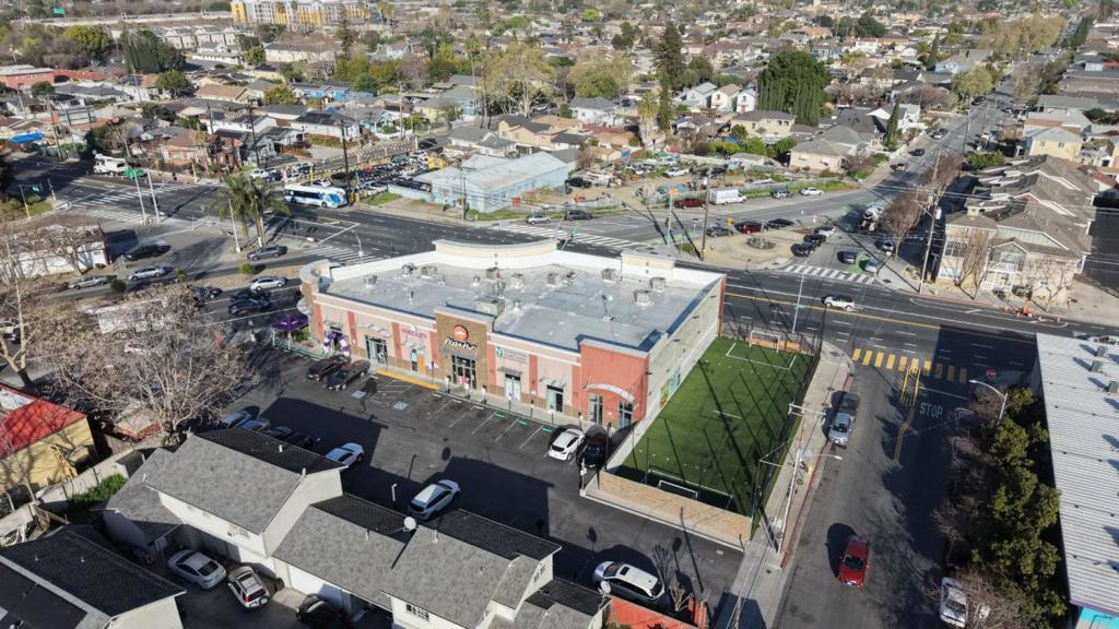 202 W Alma Avenue