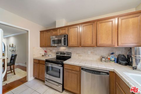 Tiny photo for 1000 S Westgate Avenue #317, Los Angeles, CA 90049 (MLS # 25599147)