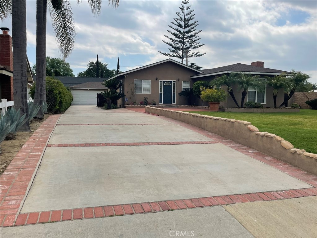 408 E Elm Street