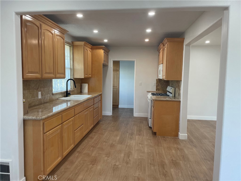 408 E Elm Street