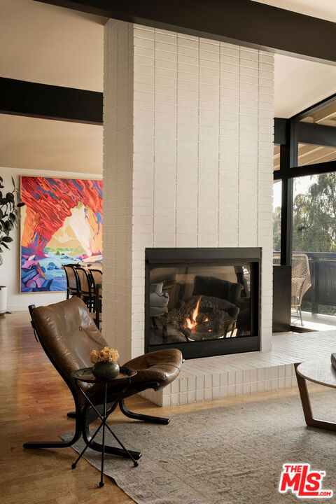 2825 La Cuesta Drive