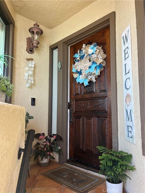 Photo of 268 Avenida Montalvo, San Clemente, CA 92672 (MLS # OC25249573) Photo of 268 Avenida Montalvo, San Clemente, CA 92672 (MLS # OC25249573)