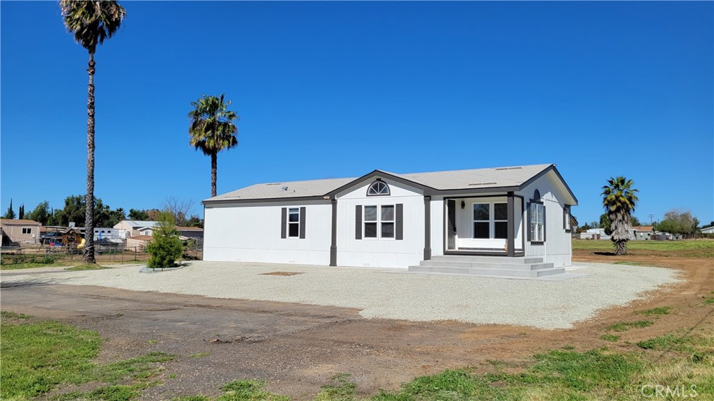 20810 Oleander Avenue